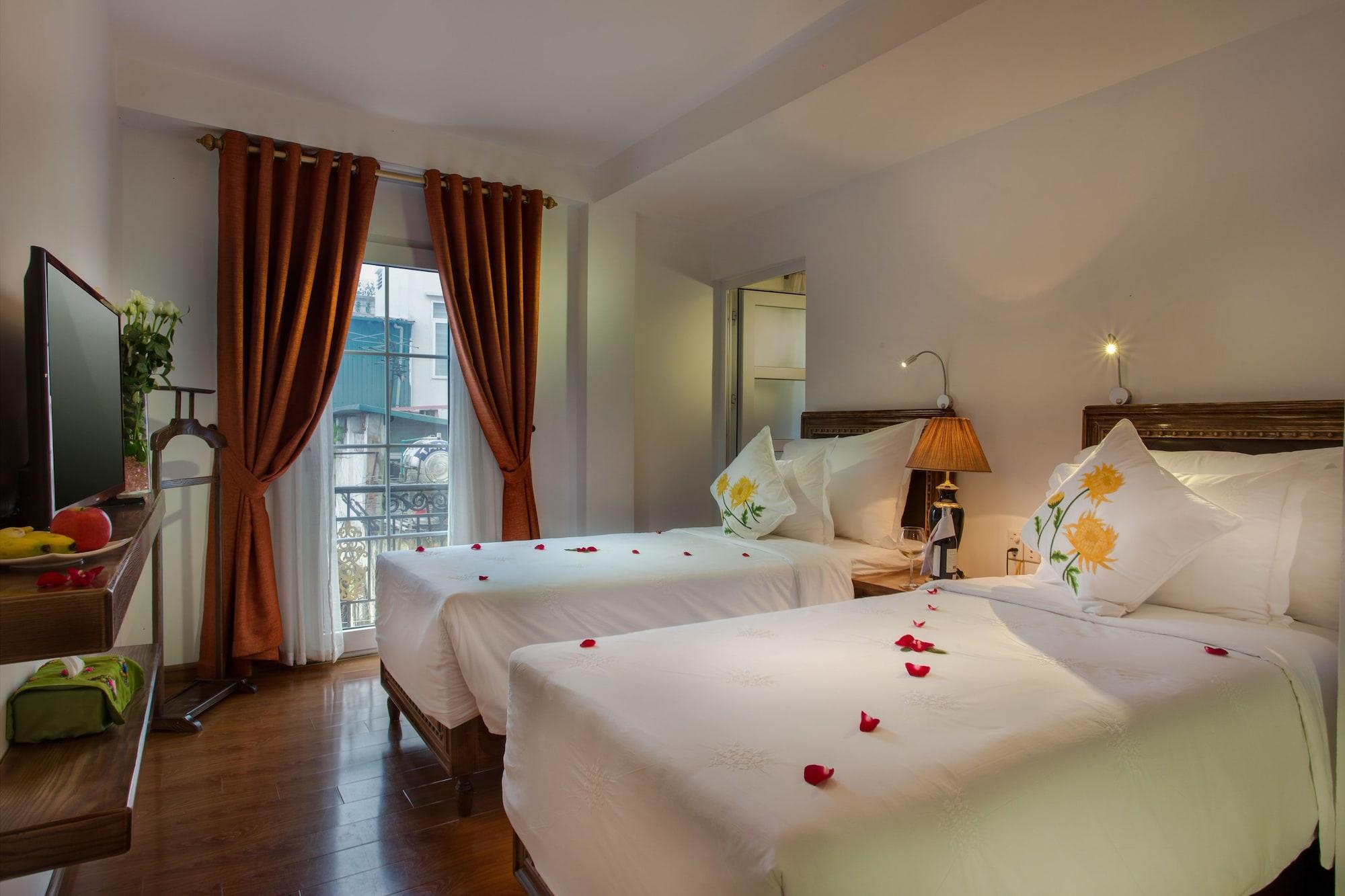 Noble & Swan Boutique Hotel Hanoi Exterior photo