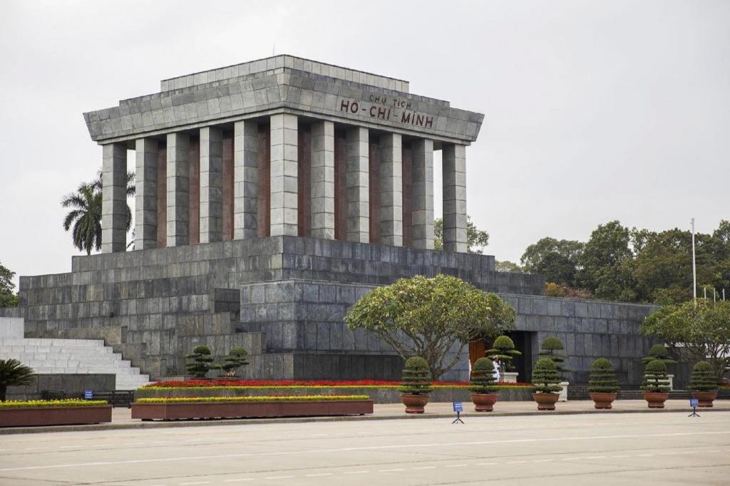 Noble & Swan Boutique Hotel Hanoi Exterior photo