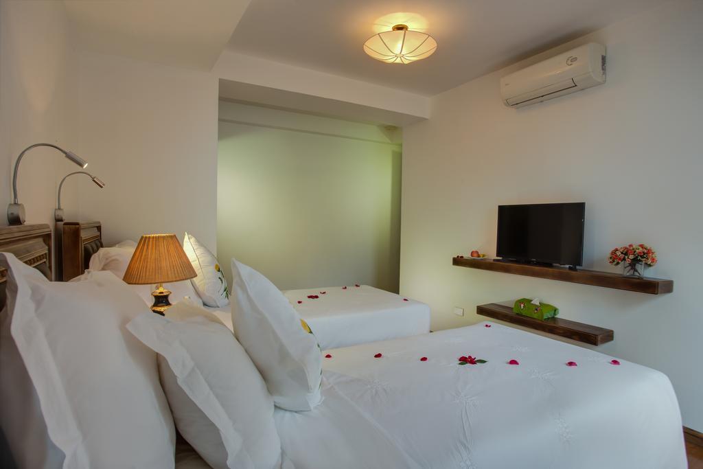 Noble & Swan Boutique Hotel Hanoi Exterior photo