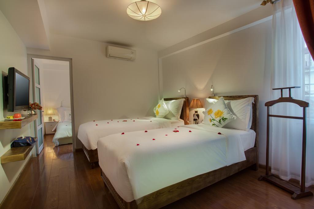 Noble & Swan Boutique Hotel Hanoi Exterior photo